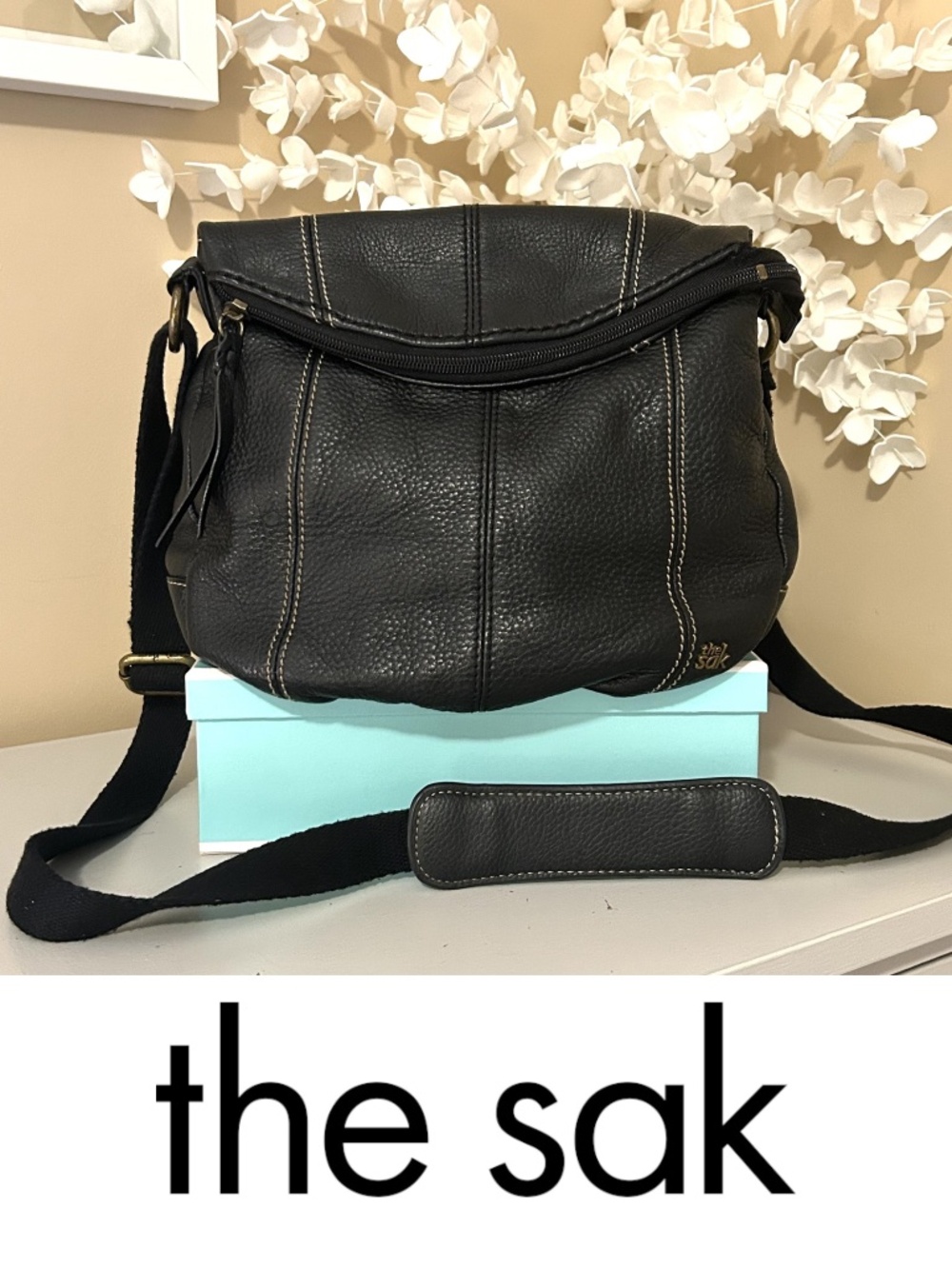 The Sak Black Leather Flap Over Zip Top Boho Crossbody/Shoulder Bag EUC